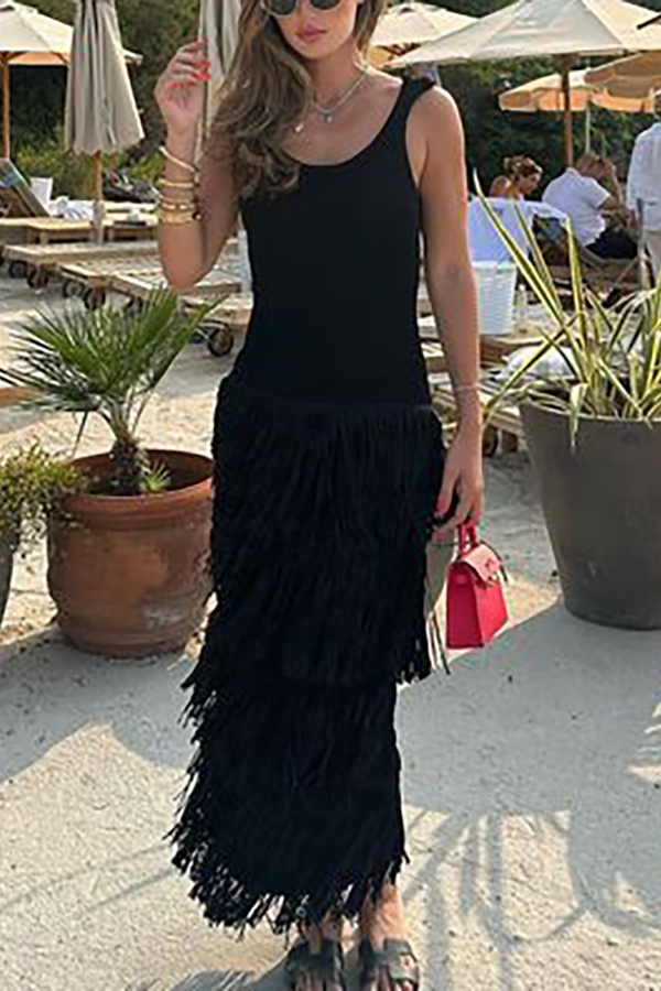 Solid Color Sleeveless Slim Fit Fringed Hem Knitted Midi Dress-consonak