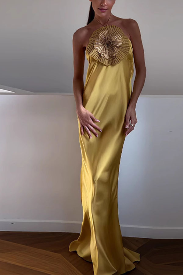 Fashionable Beaded Large Flower Decoration Halter Neck Backless Maxi Dress-consonak