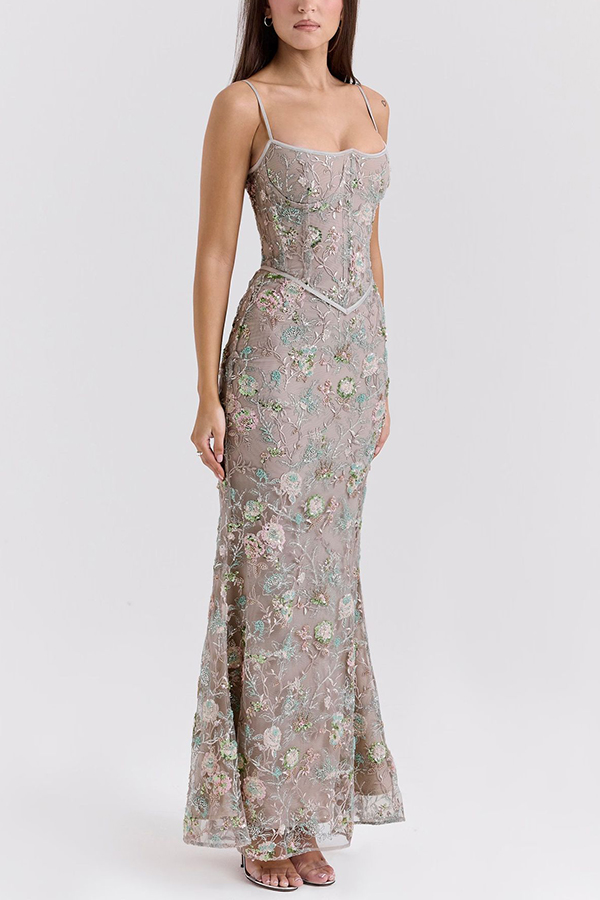 Stylish Sleeveless Halter-neck Slim-fit Backless Tie-up Elegant Maxi Dress | Consonak