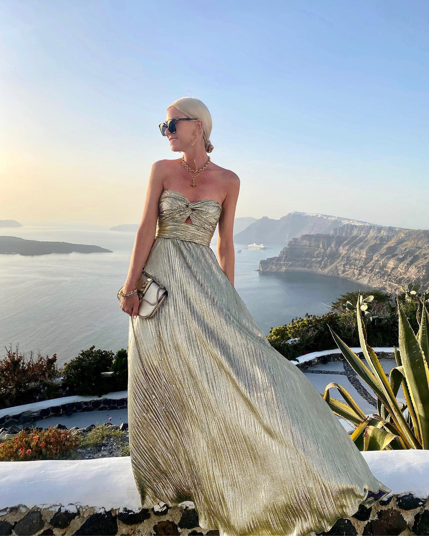 Women's new sexy wrapped chest bronzing solid color party dress INS casual swing dress-consonak