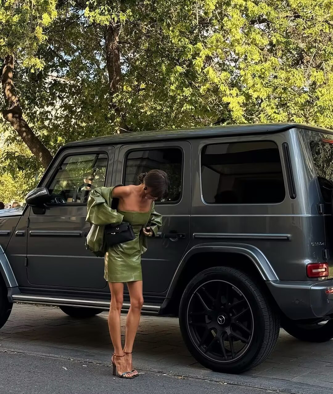 Solid Color Loose Long Sleeve Pocket Casual Leather Jacket-consonak