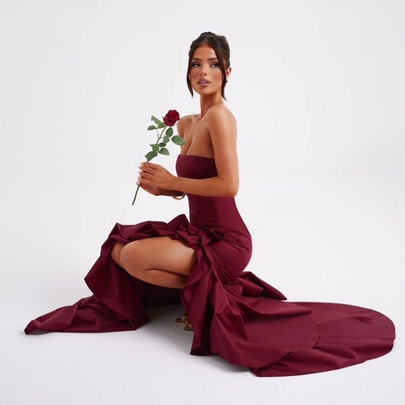 Ladies' sexy off shoulder, sexy off shoulder strapless, hip hugging, irregular wave fashion party dress-Consonak