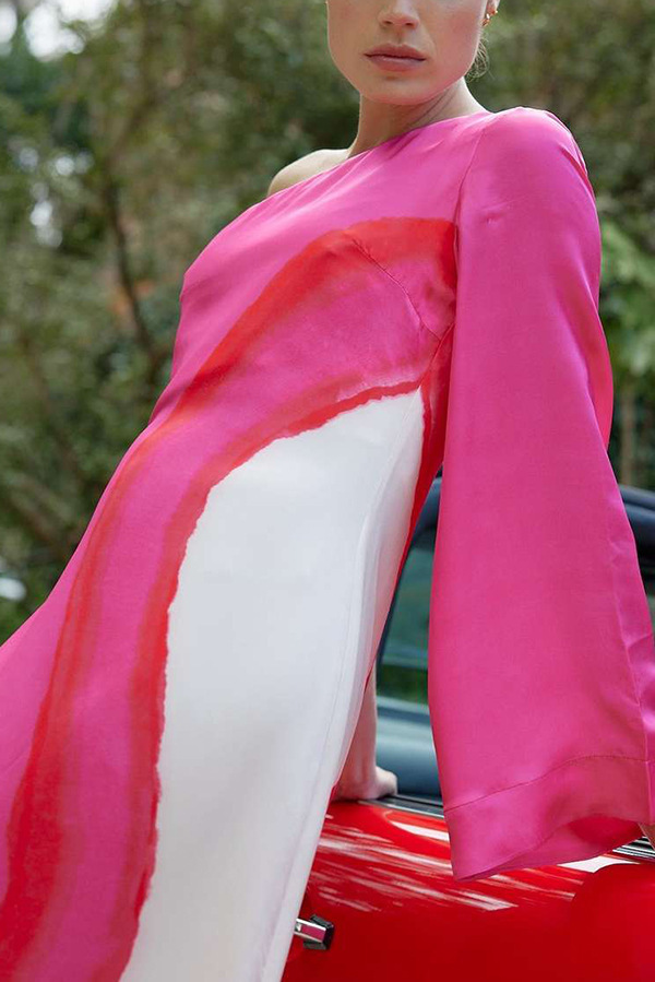 Ladies' fashionable and elegant contrasting printed single sleeve slit long skirt-consonak