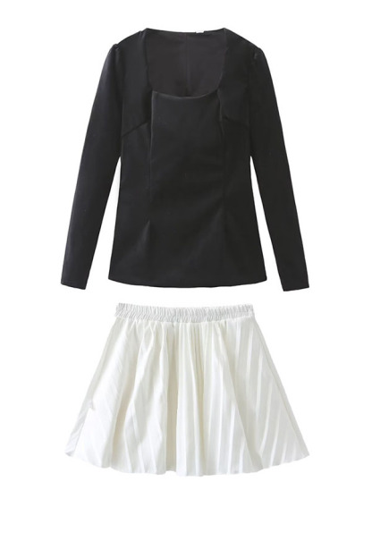 Netta Velvet Square Neck Long Sleeve Back Pearl Detail Pleated Mini Dress-consonak