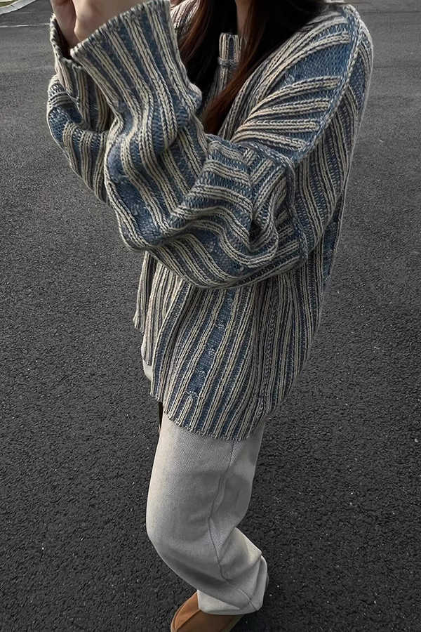 Retro Contrast Striped Knitted Loose Sweater-consonak