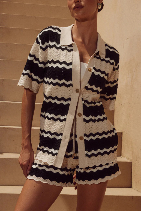 Stylish Color-blocked Striped Loose-fitting Short-sleeved Top and Elastic Waist Casual Shorts Knitted Cover-up Set-consonak