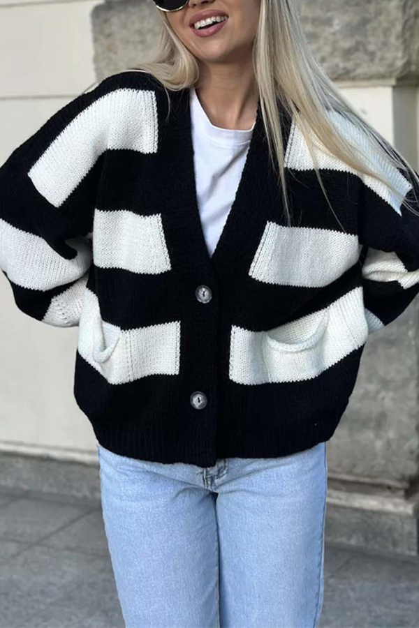 Casual V-neck Long-sleeved Striped Pocket Knitted Cardigan-consonak