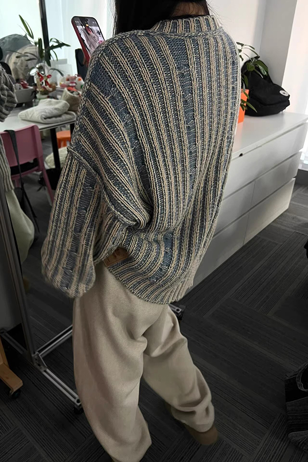 Retro Contrast Striped Knitted Loose Sweater-consonak