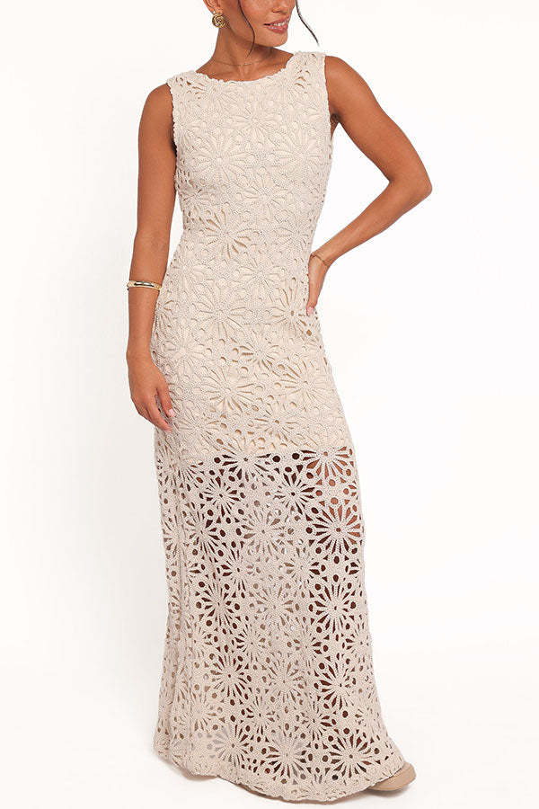 Effortlessly Chic Crochet Lace Floral Pattern Backless Lace-up Vacation Maxi Dress