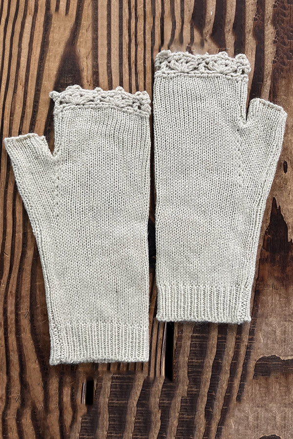 Little Red Bird Flower Embroidery Knitted Warm Gloves-consonak