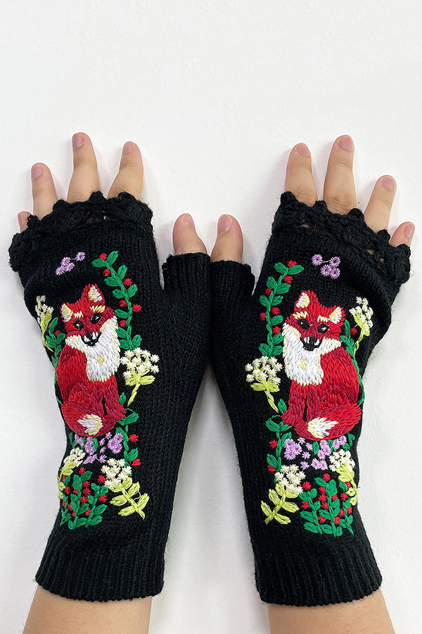 Plant Fox Embroidery Warm Knitted Gloves-consonak