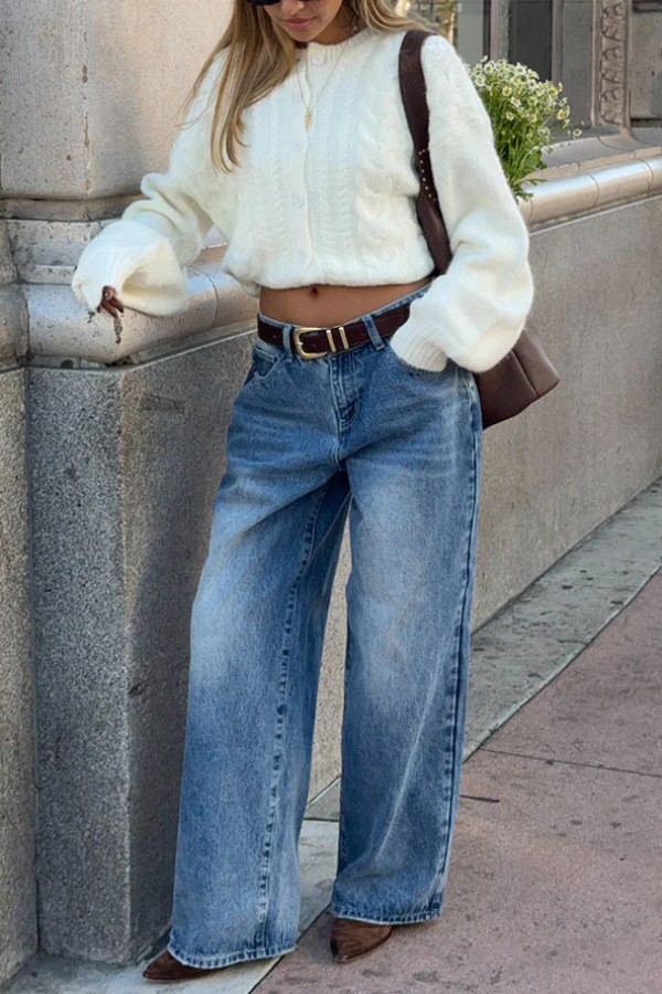 Retro-style Loose Heart-shaped Back Pockets Wide-leg Jeans