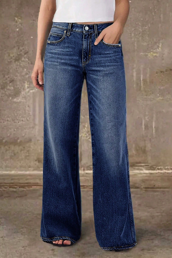 Stylish Casual Pocket Loose Straight Leg Jeans
