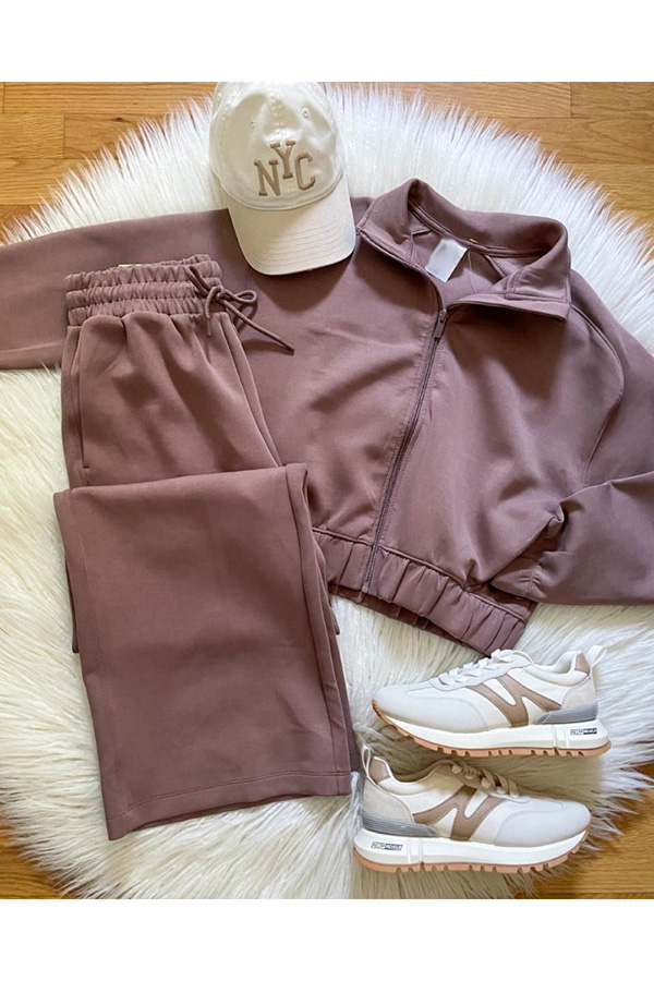 Airy Sleek Full Zip Jacket and High Rise Elastic Waist Pocket Wide Leg Sweatpants Set-consonak