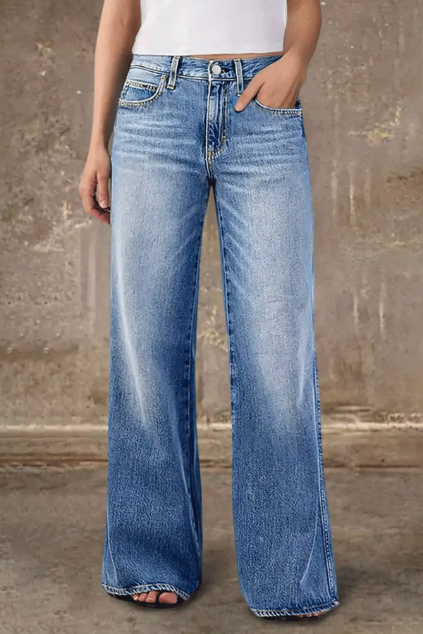 Stylish Casual Pocket Loose Straight Leg Jeans