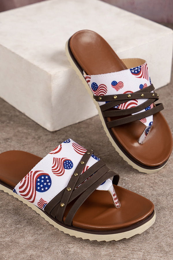 Independence Day Heart Shaped Flag Print Retro Strappy Rivet Beach Slippers-consonak