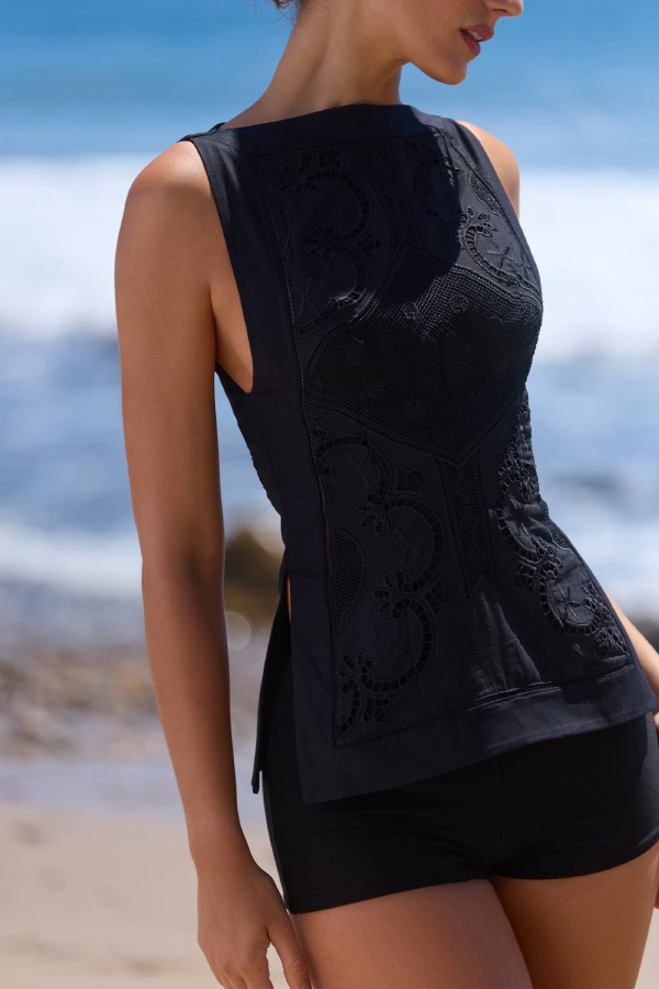 Exquisite and Beautiful Cutout Lace Embroidery Design Boat Neck Sleeveless Slit Top
