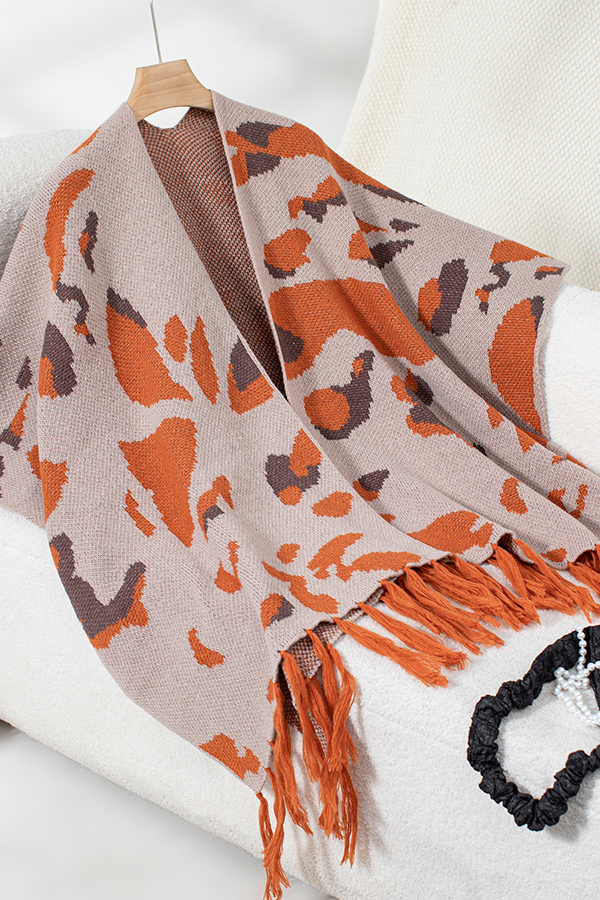 Fashionable Leopard Print Contrast Tassel Hem Loose Knitted Shawl-consonak