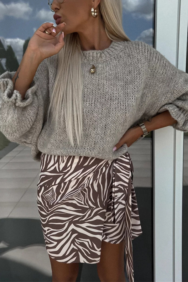 Solid Color Round Neck Ruffled Long Sleeve Knitted Sweater-consonak