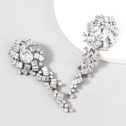 Retro Alloy Acrylic Flower Long Earrings-consonak