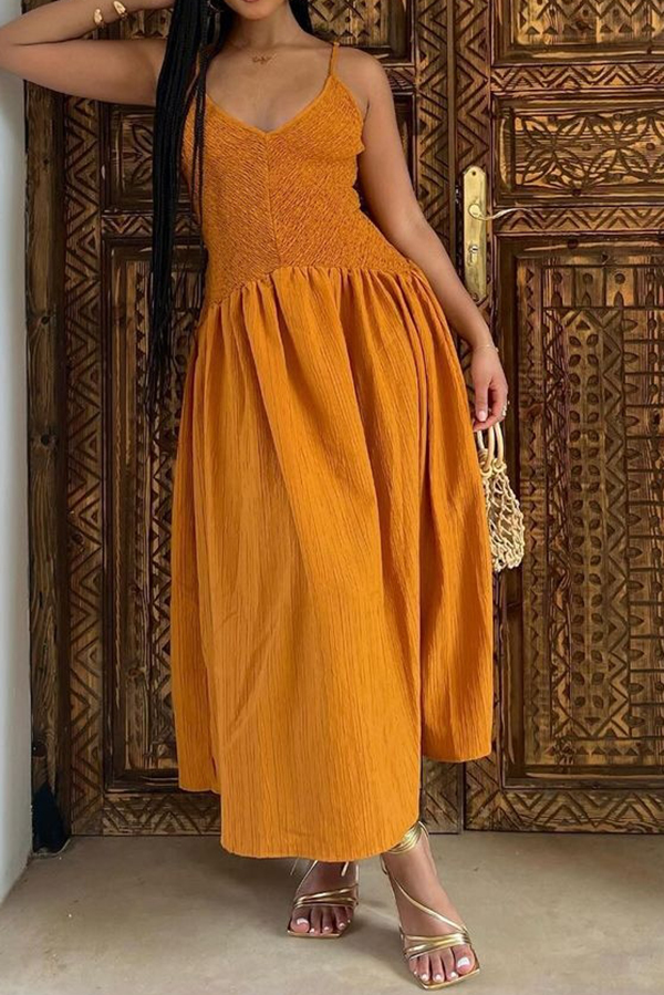 Fashionable V-neck Patchwork Smocked Sleeveless Suspender Midi Dress-consonak