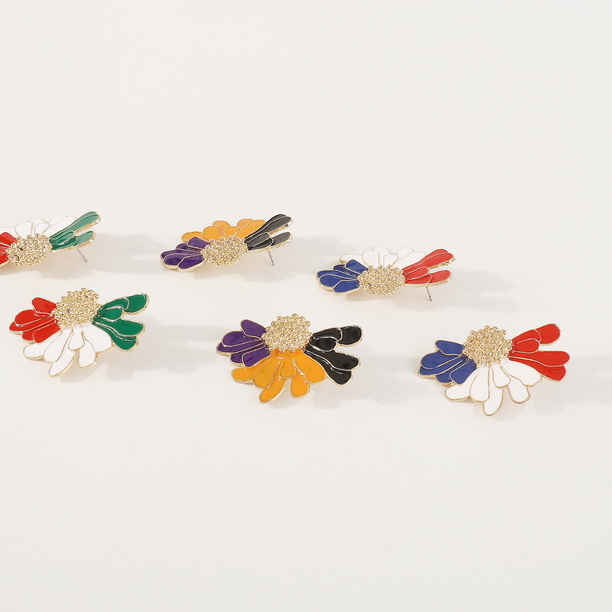 Retro Alloy Floral Pattern Earrings-consonak