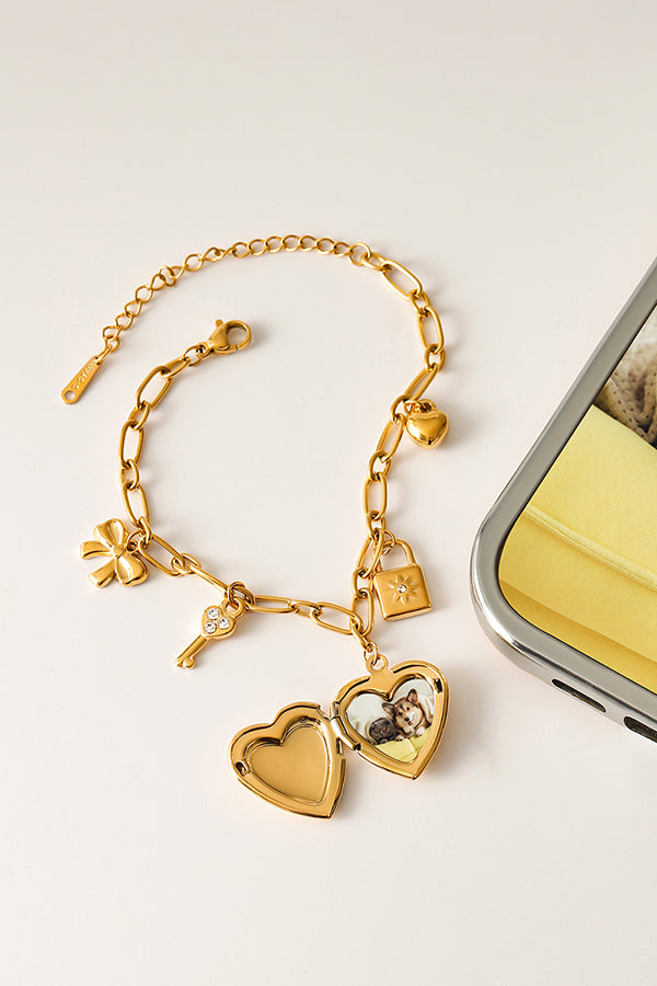 Fashionable Heart Shaped Embellished Bracelet-consonak