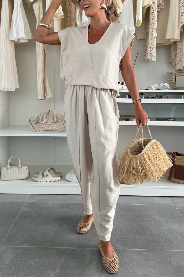 Linen Blend Solid Color V-neck Short-sleeved Top and Elastic Waist Pocket Bloomers Pants Set