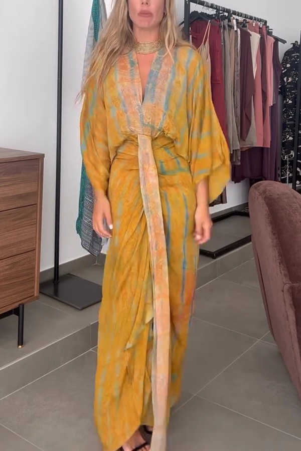 Unique Printed V-neck High-waisted Loose-fitting Holiday Maxi Dress-consonak