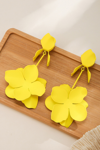 Dopamine Flower Retro Fashion Metal Stud Earrings-consonak