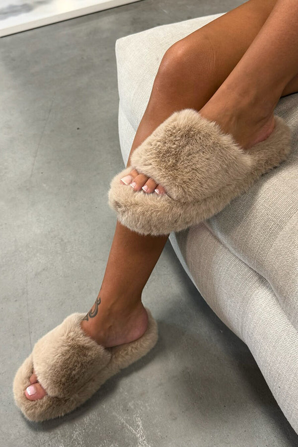 Casual Thick Sole Juwai Plush Slippers-consonak