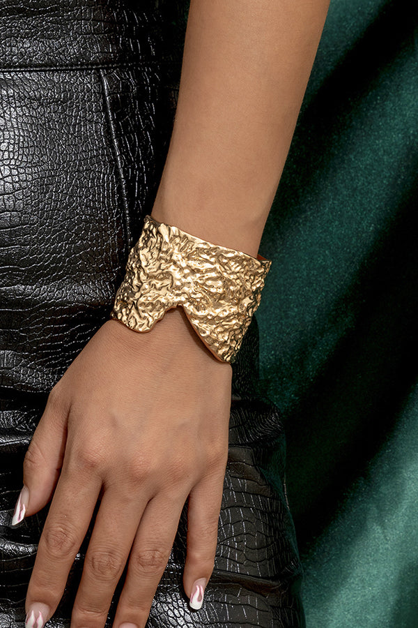 Punk Metal Style Simple Pockmarked Exaggerated Bracelet | Consonak