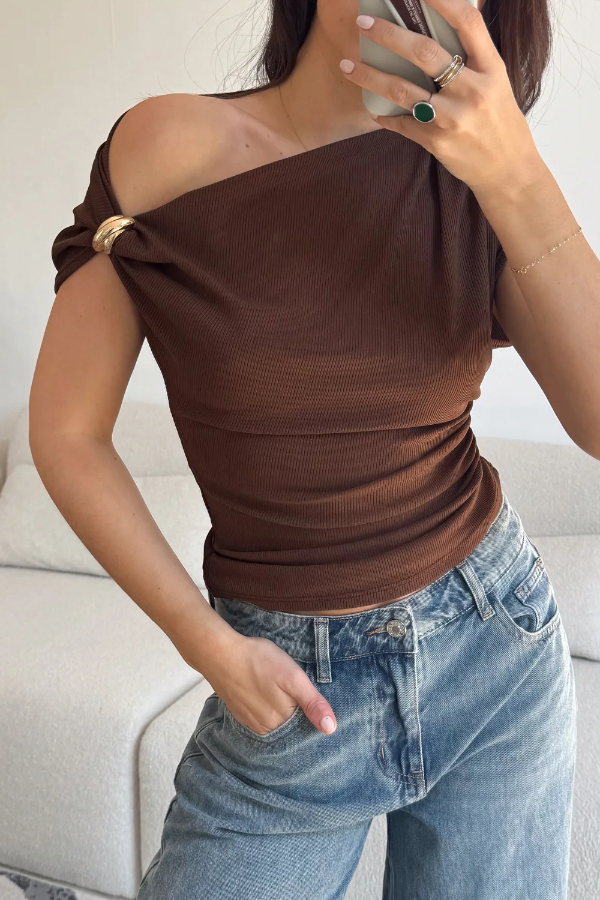 Solid Color Metal Decoration Short-sleeved Casual T-shirt-consonak