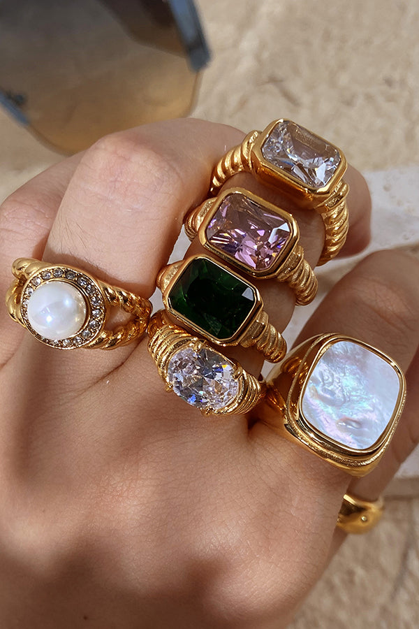 Fashionable Inlaid Zircon Stainless Steel Gold-plated Ring-consonak