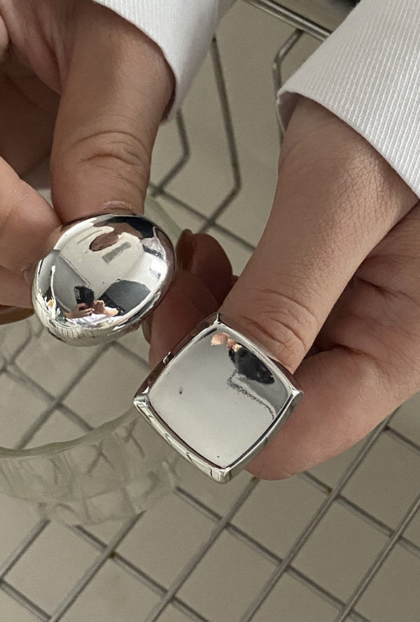 French Vintage-style Polished Ring-Consonak