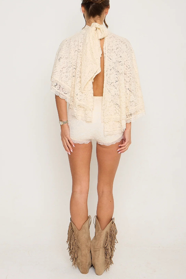 Stylish Openwork Lace Loose Top and Side Zipper Slim-fit Shorts Set | Consonak
