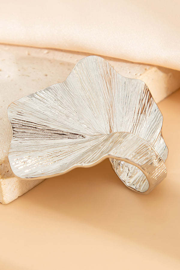 Fashion Irregular Ginkgo Leaf Shape Alloy Ring-consonak