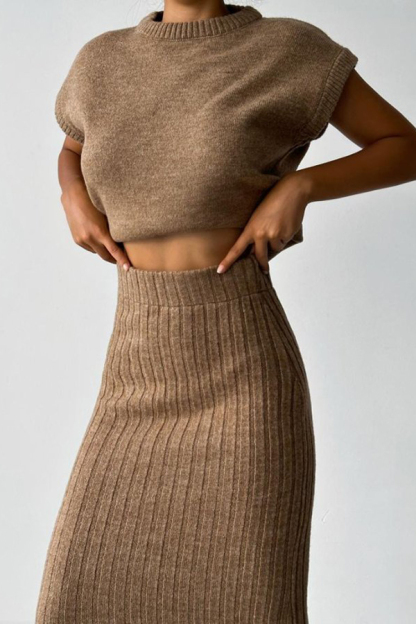 Triko Knit Short Sleeve Sweater and Stretch Ribbed Midi Skirt Set-consonak
