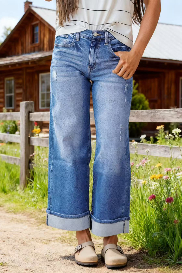 Stylish Loose Pockets Casual Rolled-up Straight-leg Jeans