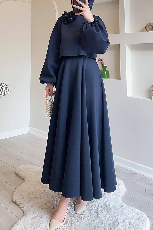 Solid Color Flower-embellished Lantern Sleeve Loose Top and Casual Maxi Skirt Set-consonak