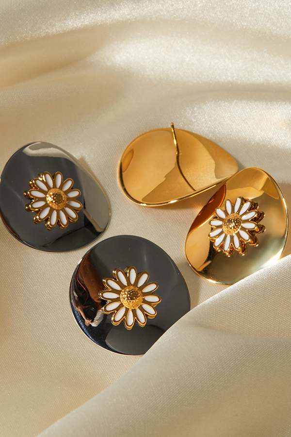 Fashionable Daisy Disc Earrings-consonak