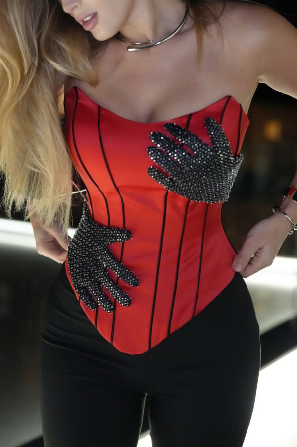 Fashionable Color-blocked Rhinestone Sleeveless Off-shoulder Fitted Top