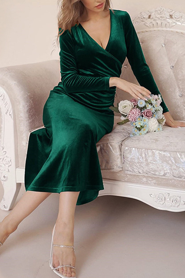 Solid Color Velvet Long Sleeve V-neck Slim Fit Fishtail Maxi Dress | Consonak