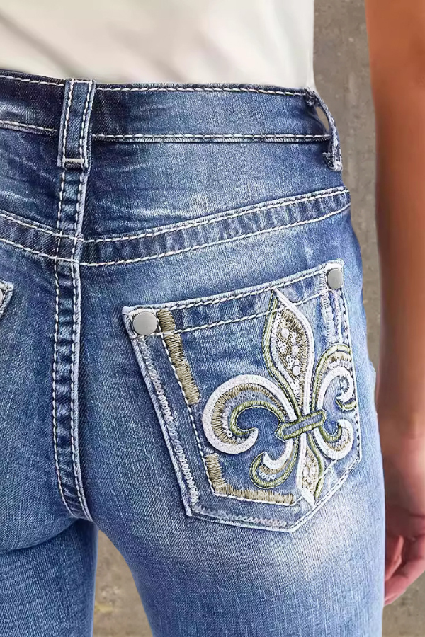 Fashionable Embroidered High-waisted Double-button Stretch Jeans