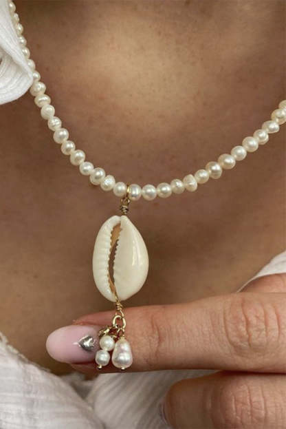 Elegant Pearl Shell Necklace-consonak