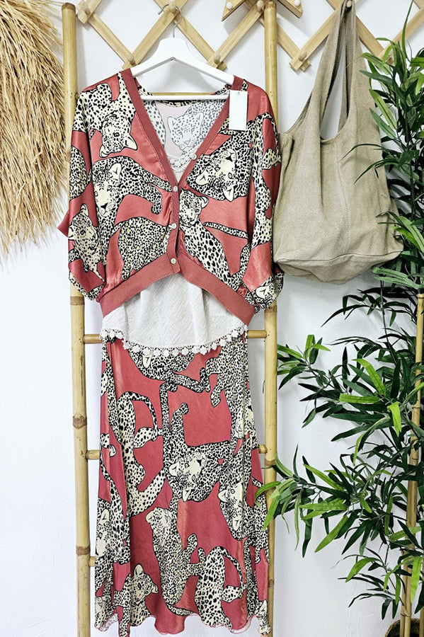 Abbie Satin Tiger Print Bat Wide Sleeve Button Loose Coat-consonak