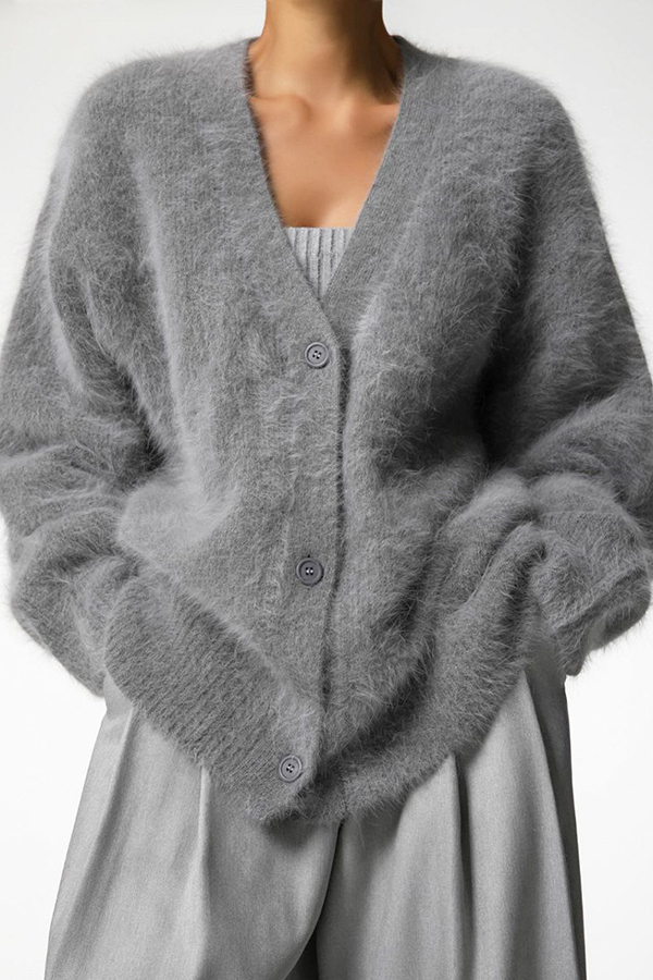 Solid Color Loose V-neck Long-sleeved Lazy Knitted Cardigan-consonak