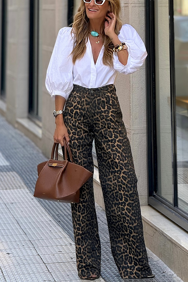 Wild Feel Denim Leopard Print High Rise Wide Leg Pocketed Jeans | Consonak