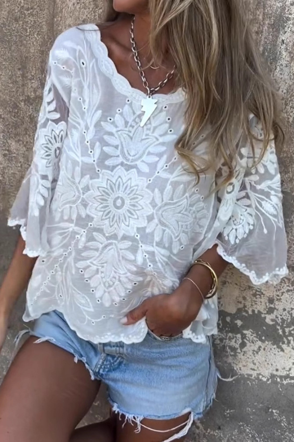 Fashionable Embroidered Floral Pattern Loose-fitting Openwork Casual Top | Consonak