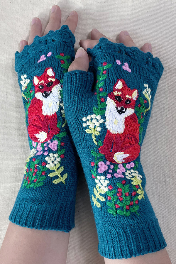 Plant Fox Embroidery Warm Knitted Gloves-consonak